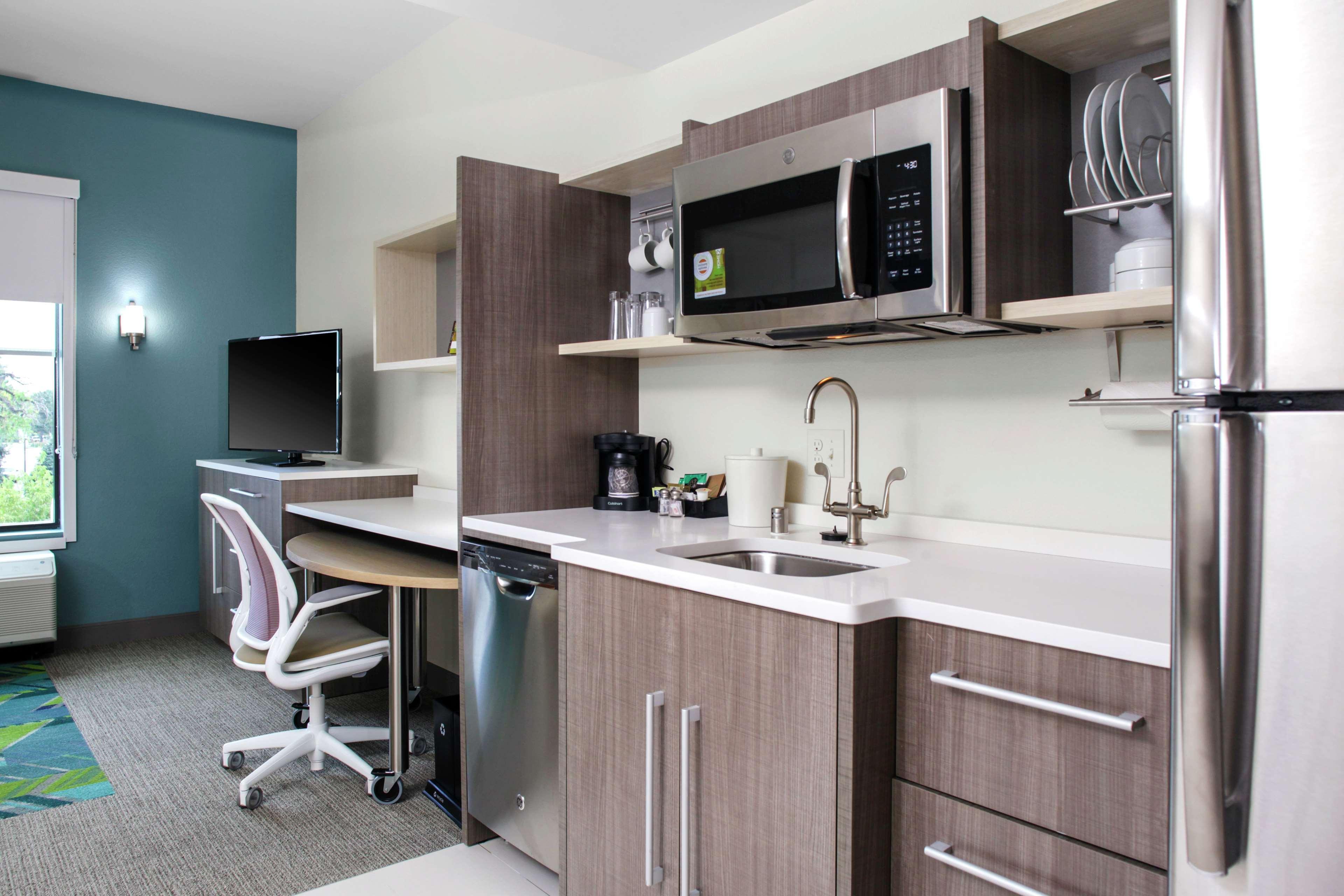 Home2 Suites By Hilton Форт Колинс Екстериор снимка